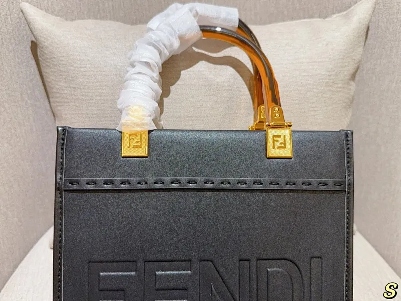 All Categories Official Website "Brand Women's Bags" Women's Bags 💙 FENDI 2025 New Fendi Handbags
