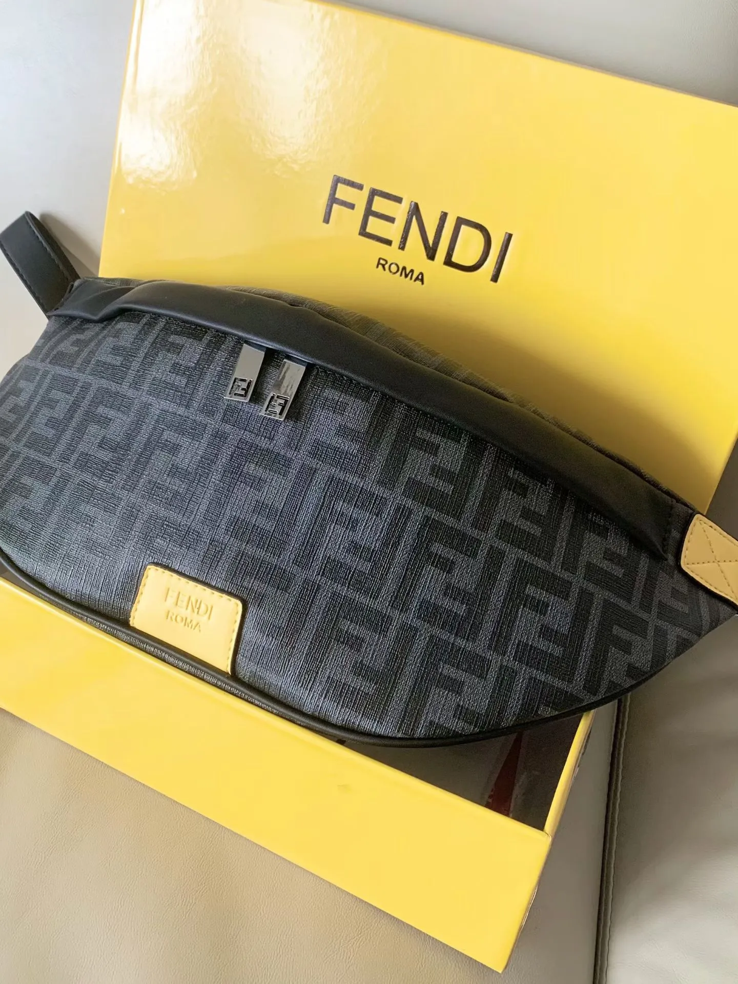 All Categories Fendi Women's Bags (Fendi) Fendi 3016