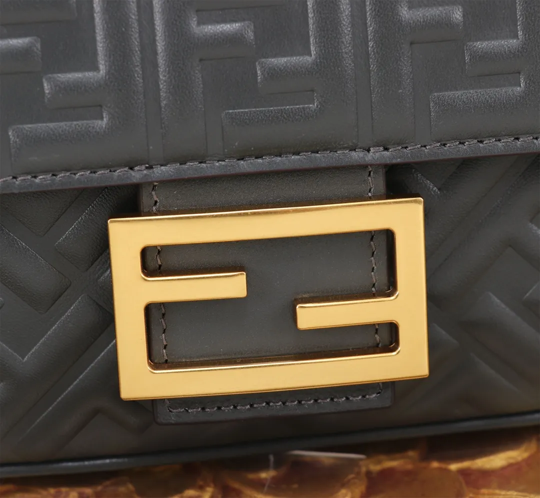 All Categories Fendi Women's Bags (Fendi) Fendi Original Order 7001