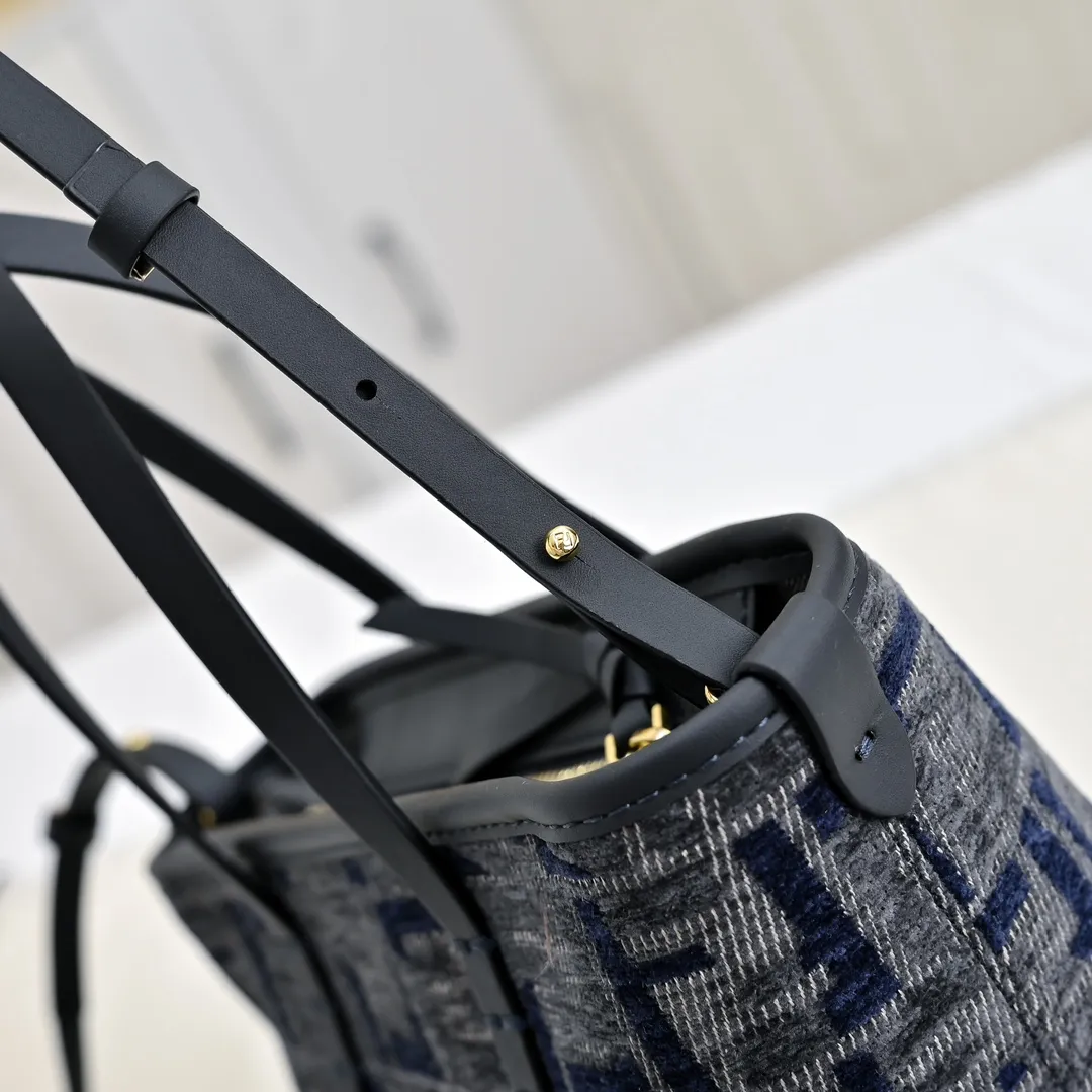 All Categories Fendi Women's Bags (Fendi) Fendi 3366