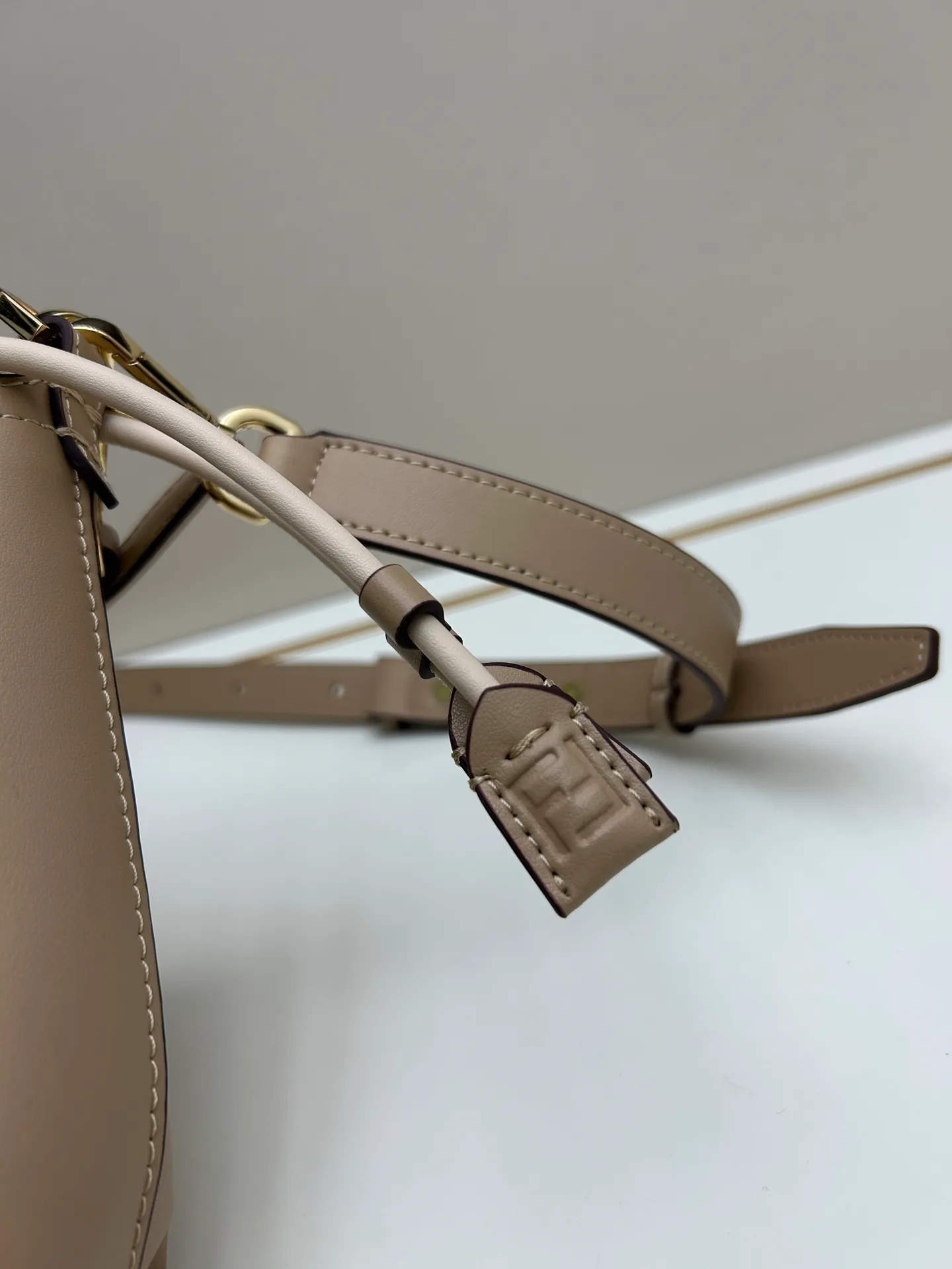 All Categories Fendi Women's Bags (Fendi) Fendi H08899