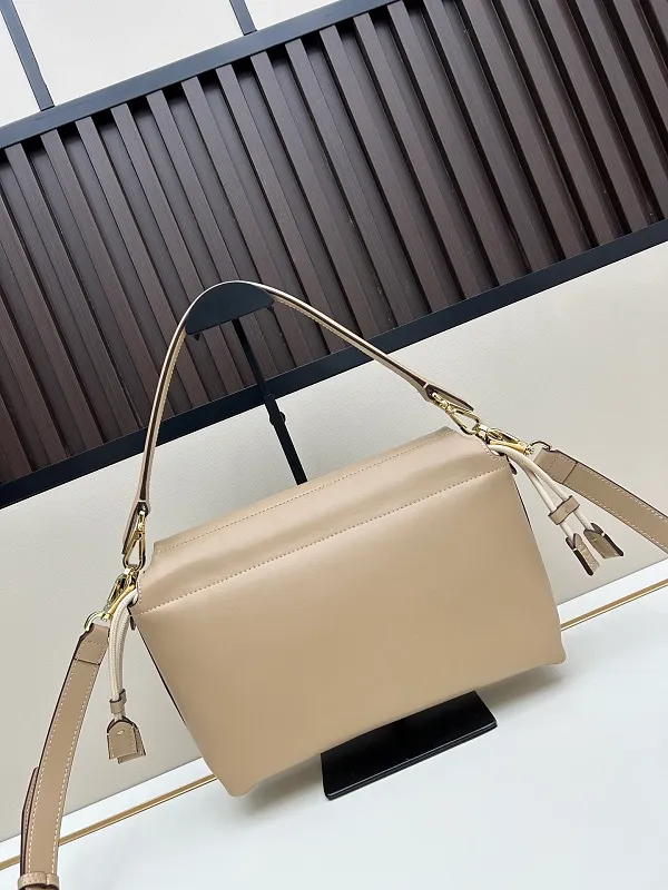 All Categories Fendi Women's Bags (Fendi) Fendi H08899