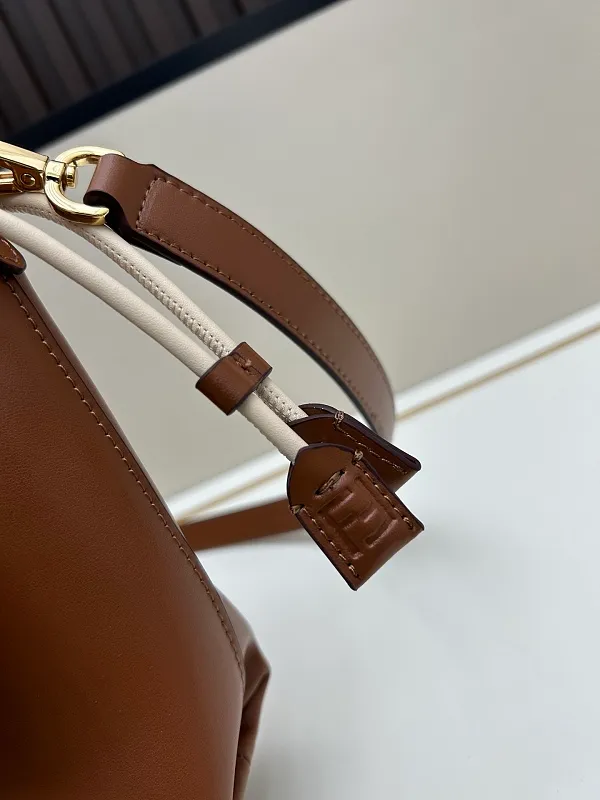 All Categories Fendi Women's Bags (Fendi) Fendi H08899