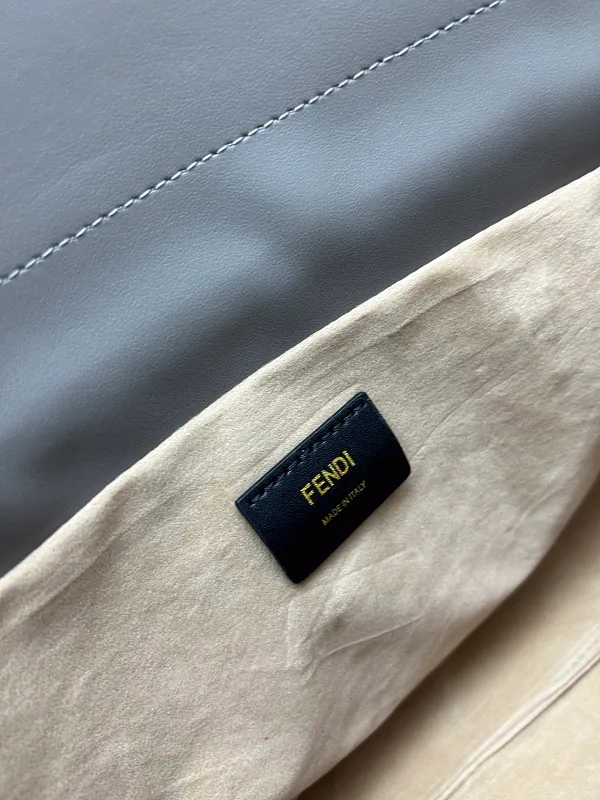 All Categories Fendi Women's Bags (Fendi) Fendi H08899