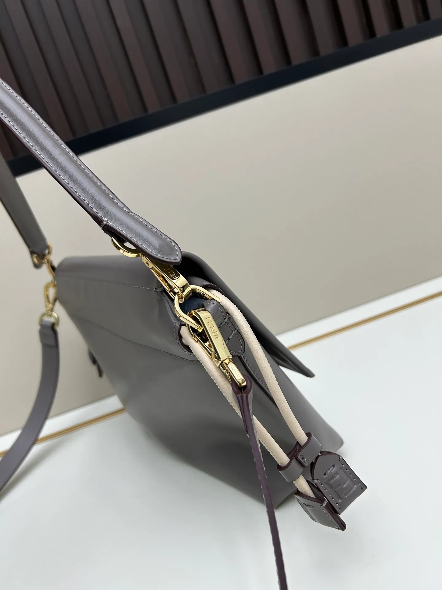 All Categories Fendi Women's Bags (Fendi) Fendi H08899