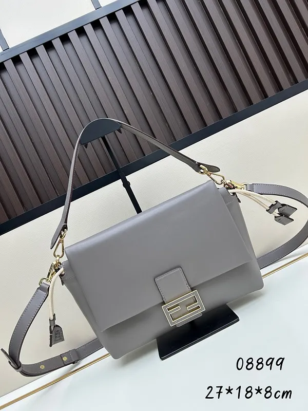 All Categories Fendi Women's Bags (Fendi) Fendi H08899