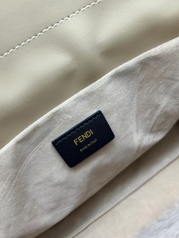 All Categories Fendi Women's Bags (Fendi) Fendi H08899