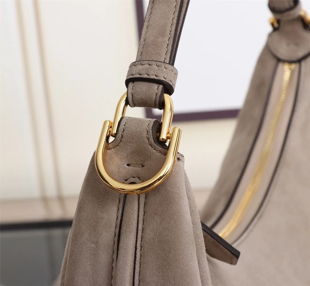 All Categories Fendi Women's Bags (Fendi) Fendi Original Size 831 Small