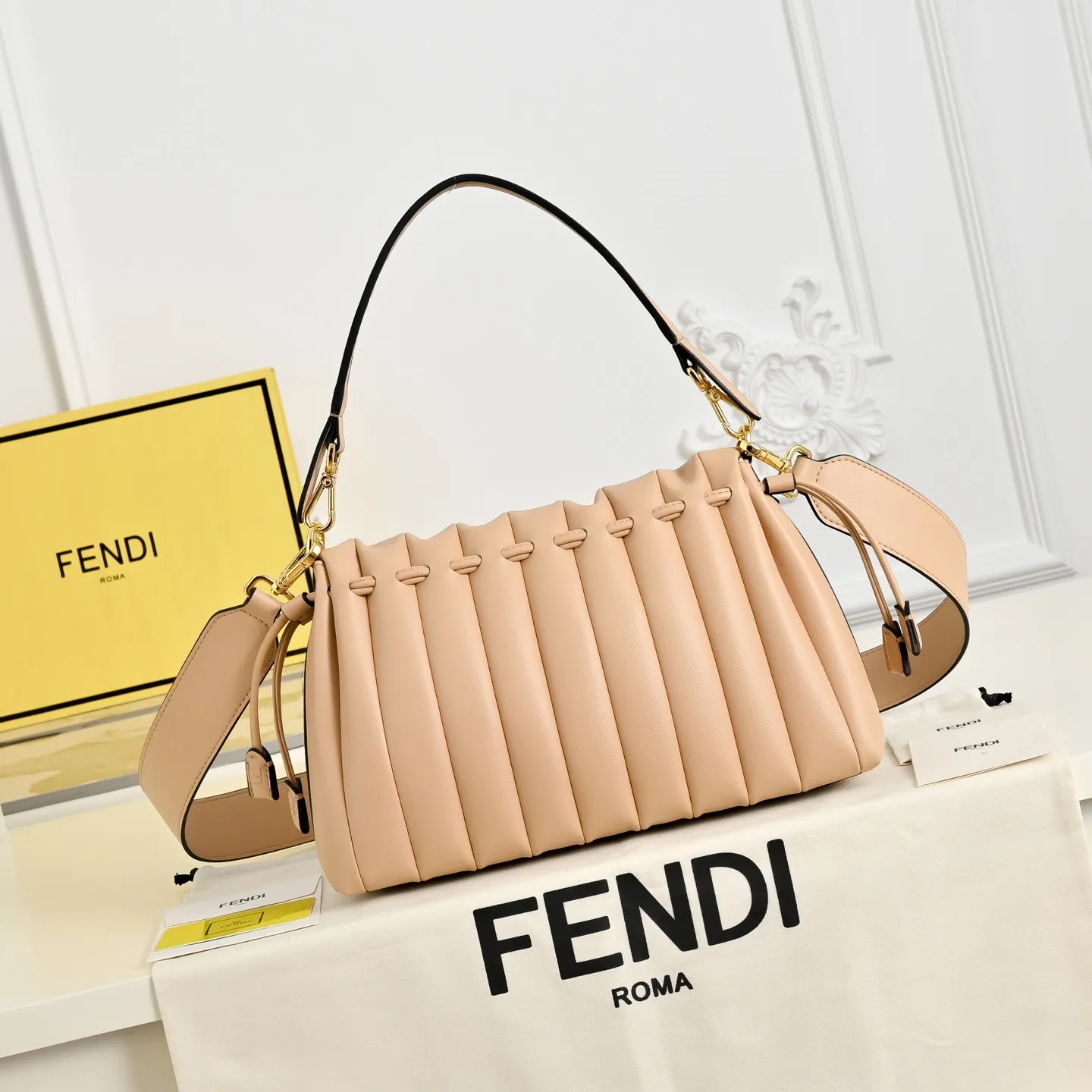 All Categories Fendi Women's Bags (Fendi) Fendi 1108