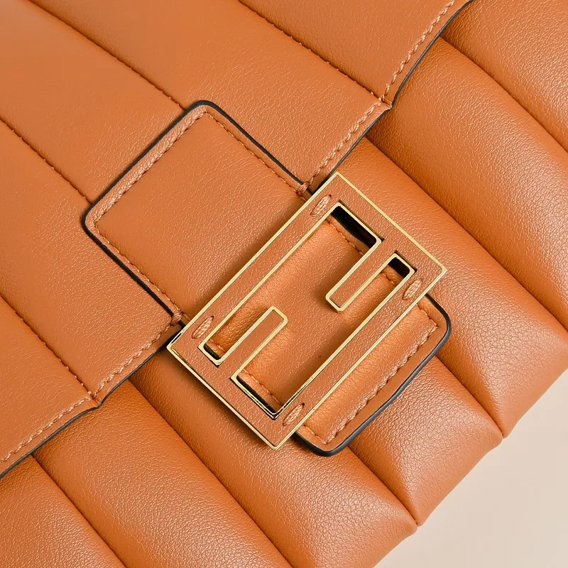 All Categories Fendi Women's Bags (Fendi) Fendi 1108