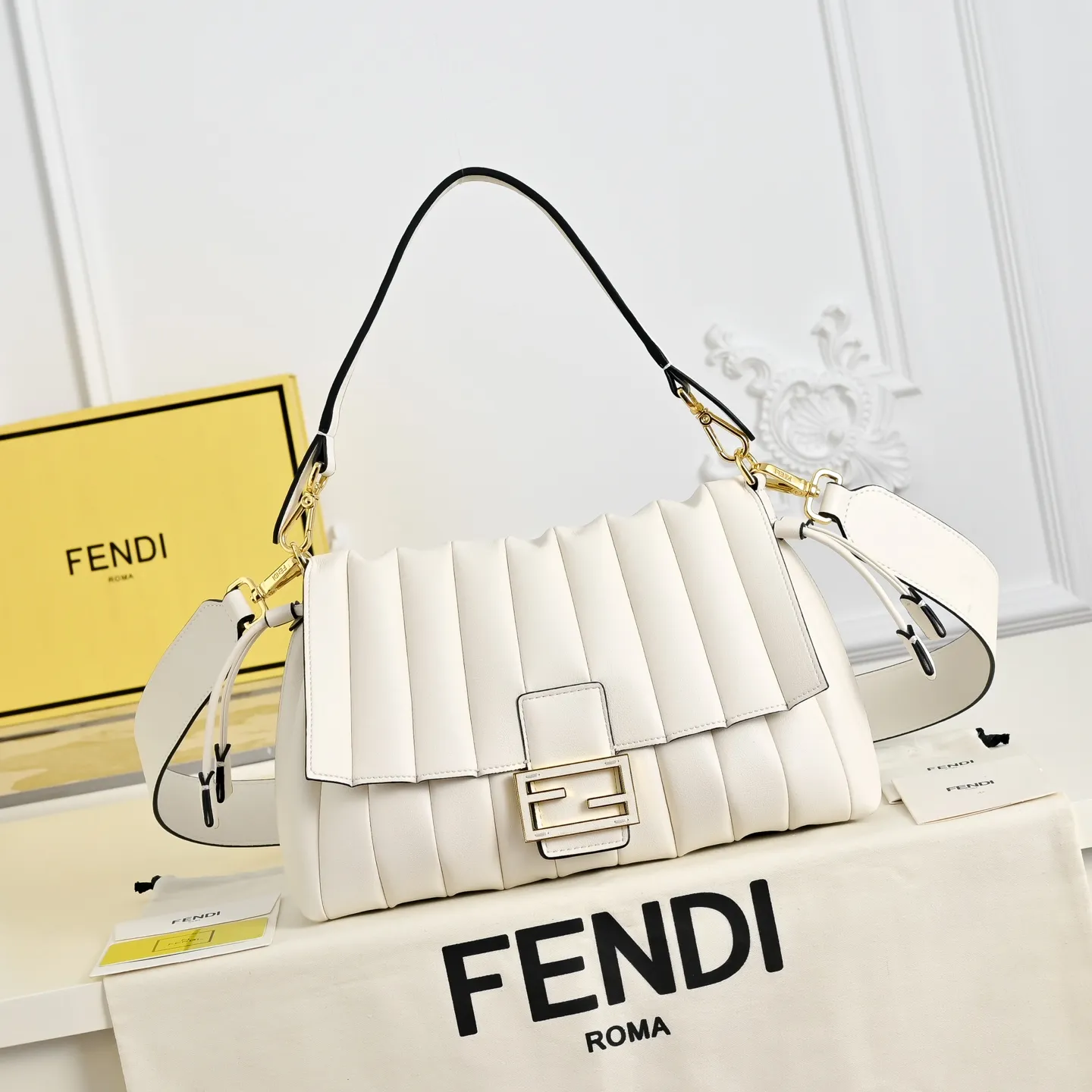 All Categories Fendi Women's Bags (Fendi) Fendi 1108