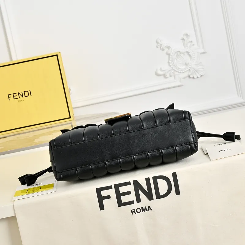 All Categories Fendi Women's Bags (Fendi) Fendi 1108