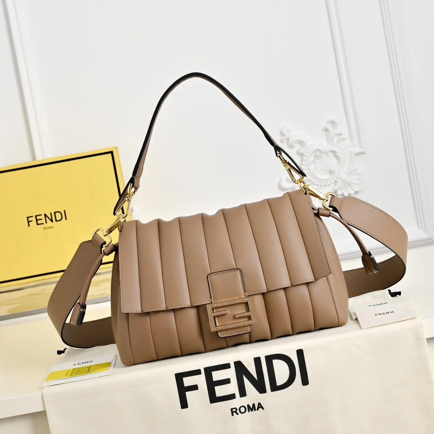 All Categories Fendi Women's Bags (Fendi) Fendi 1108