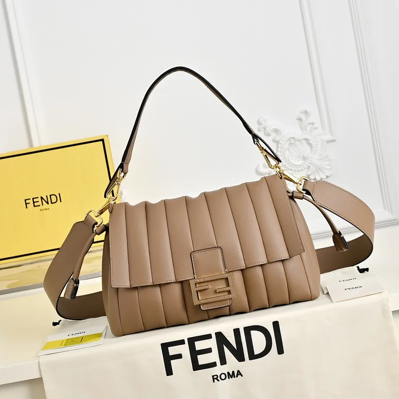 All Categories Fendi Women's Bags (Fendi) Fendi 1108