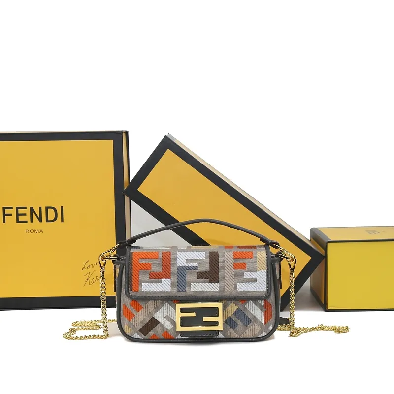 All Categories Fendi Women's Bags (Fendi) Fendi 205