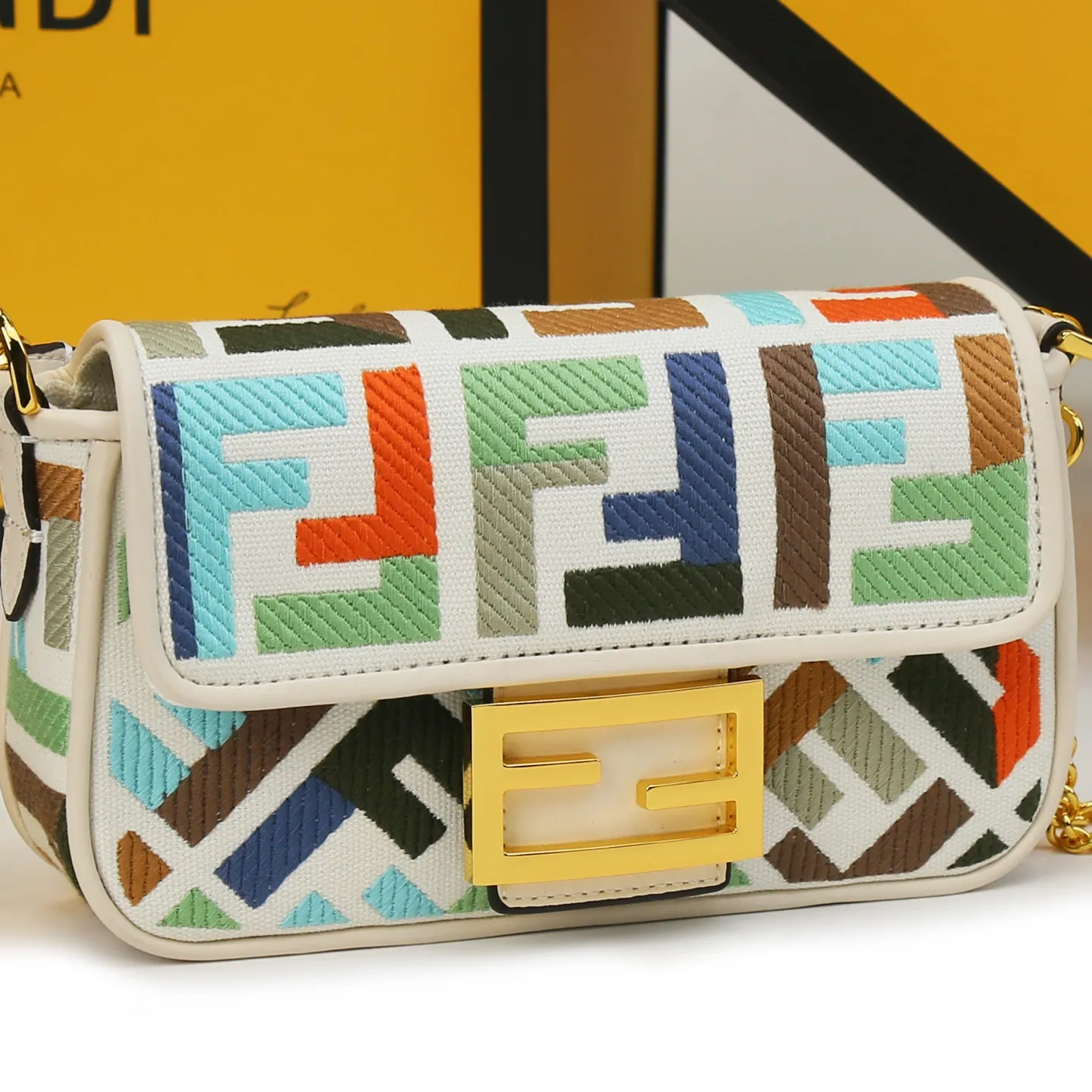 All Categories Fendi Women's Bags (Fendi) Fendi 205