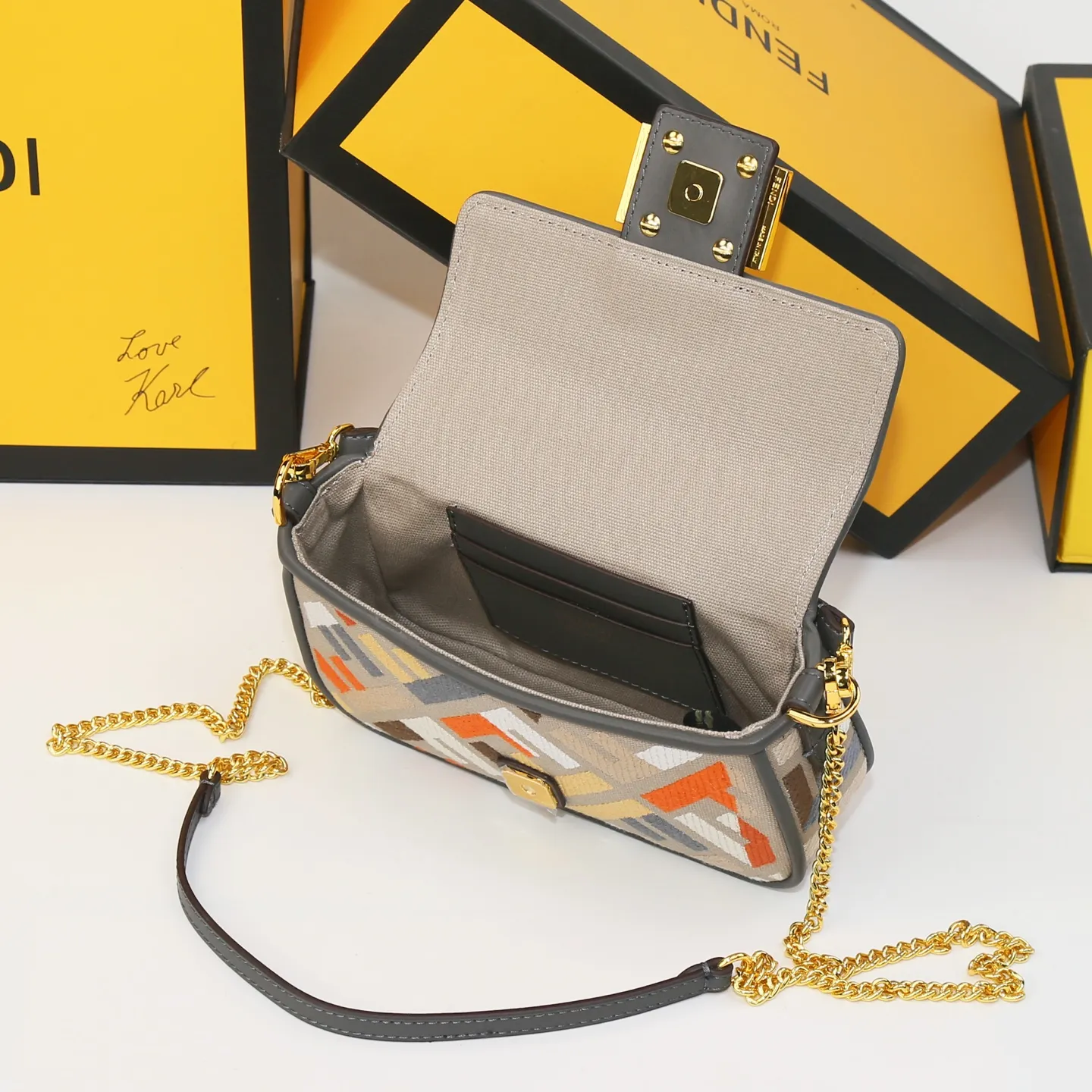 All Categories Fendi Women's Bags (Fendi) Fendi 205