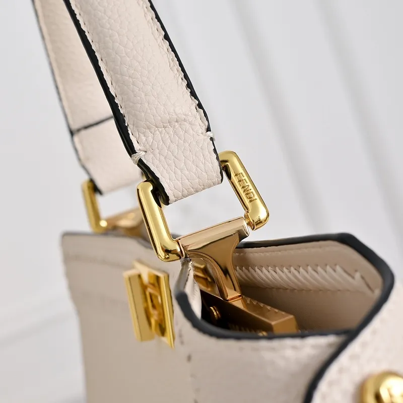 All Categories Fendi Women's Bags (Fendi) Fendi 3339