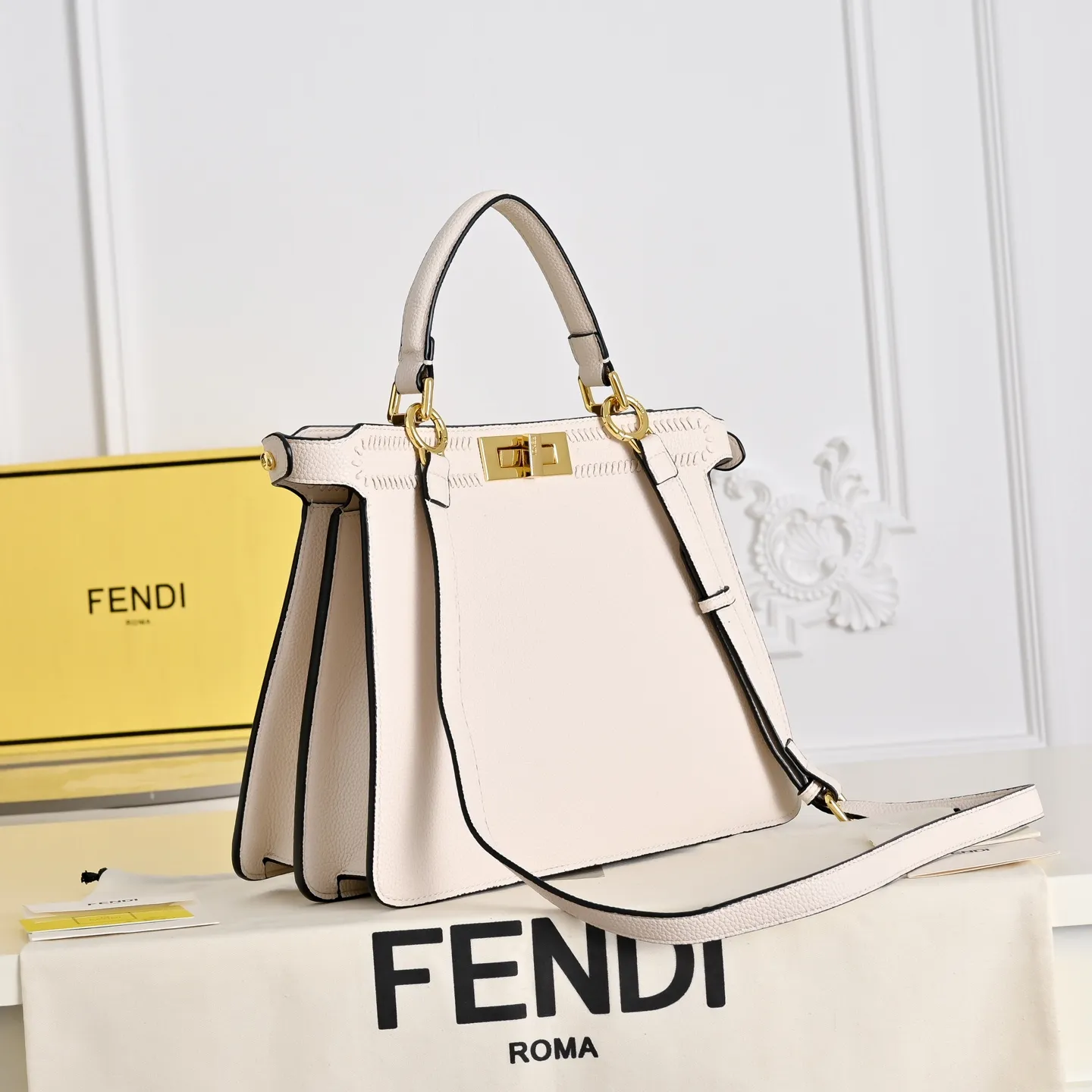 All Categories Fendi Women's Bags (Fendi) Fendi 3339