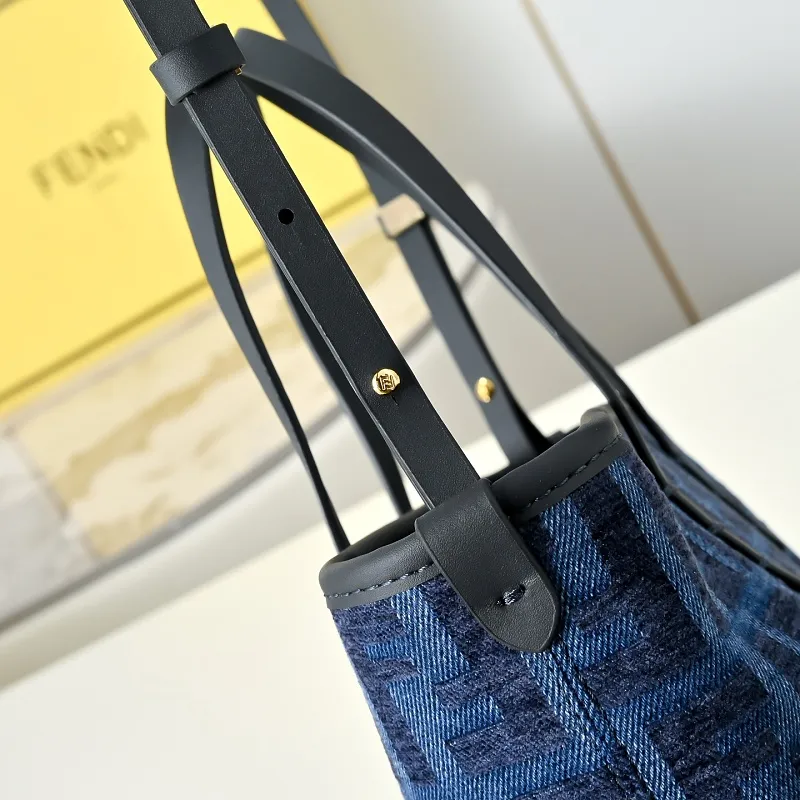 All Categories Fendi Women's Bags (Fendi) Fendi 1107