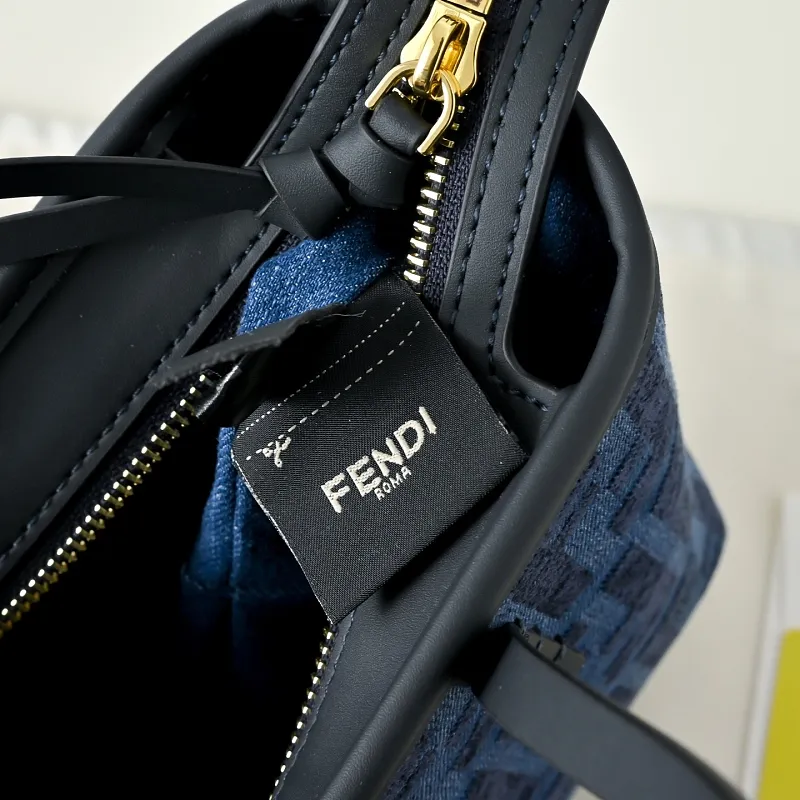 All Categories Fendi Women's Bags (Fendi) Fendi 1107
