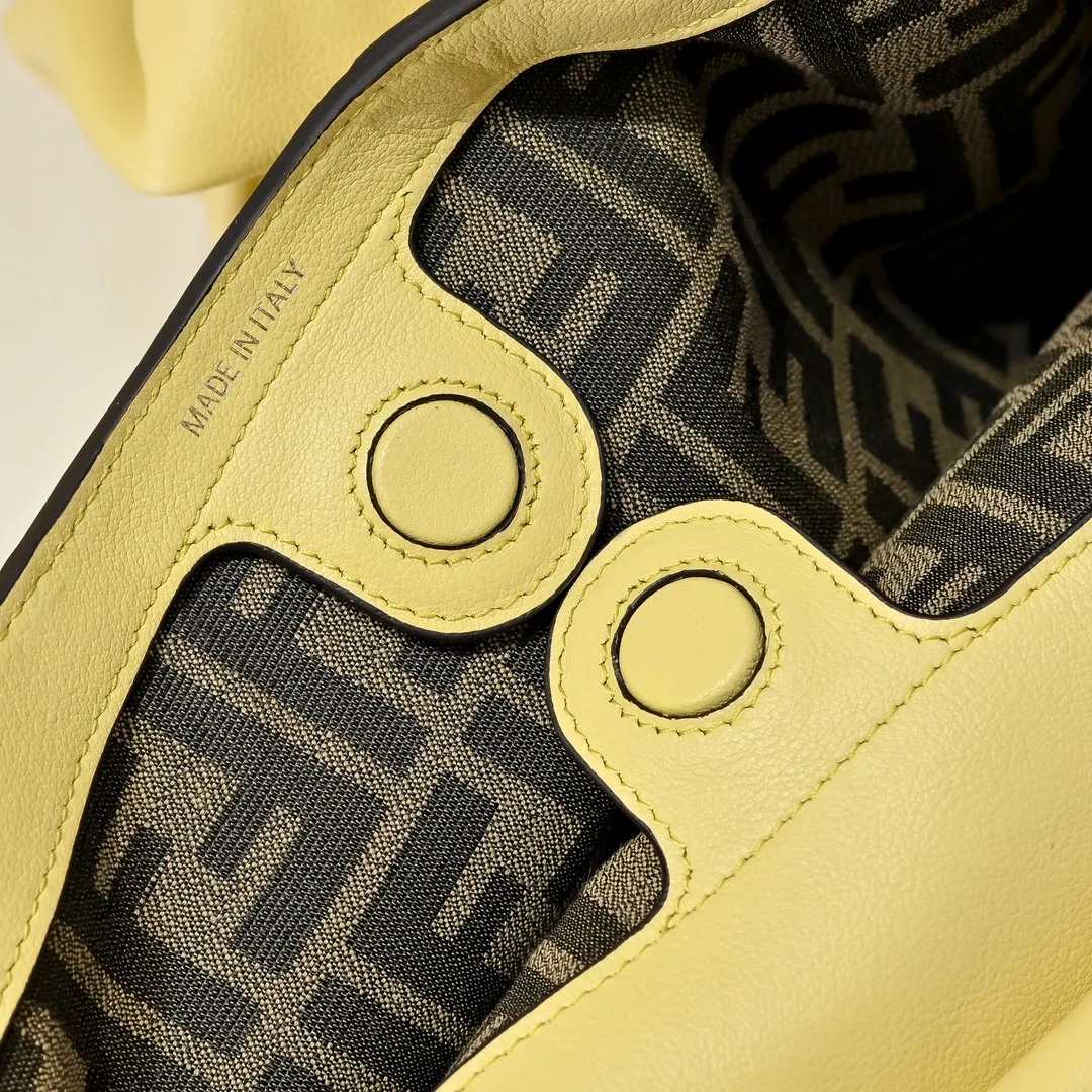All Categories Fendi Women's Bags (Fendi) Fendi 5502