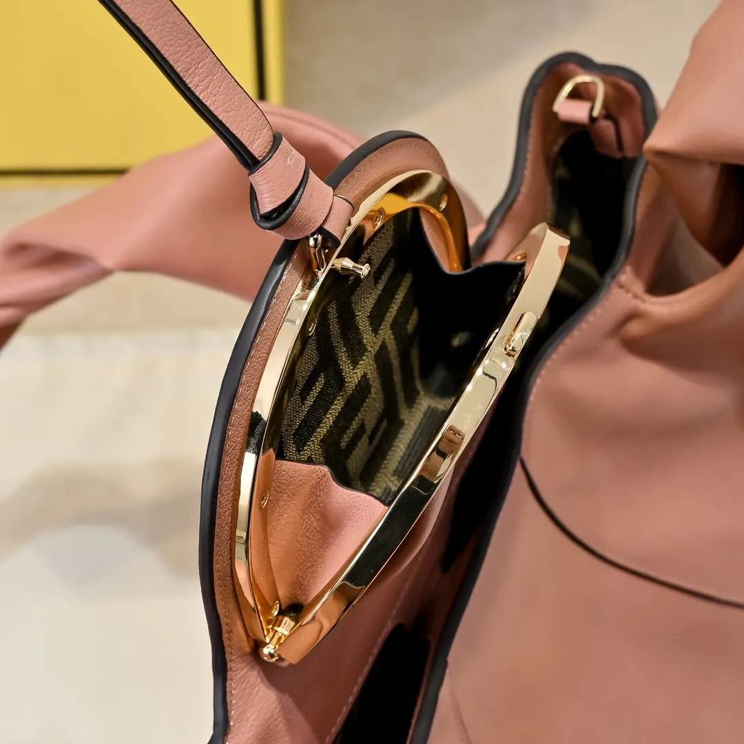 All Categories Fendi Women's Bags (Fendi) Fendi 5502