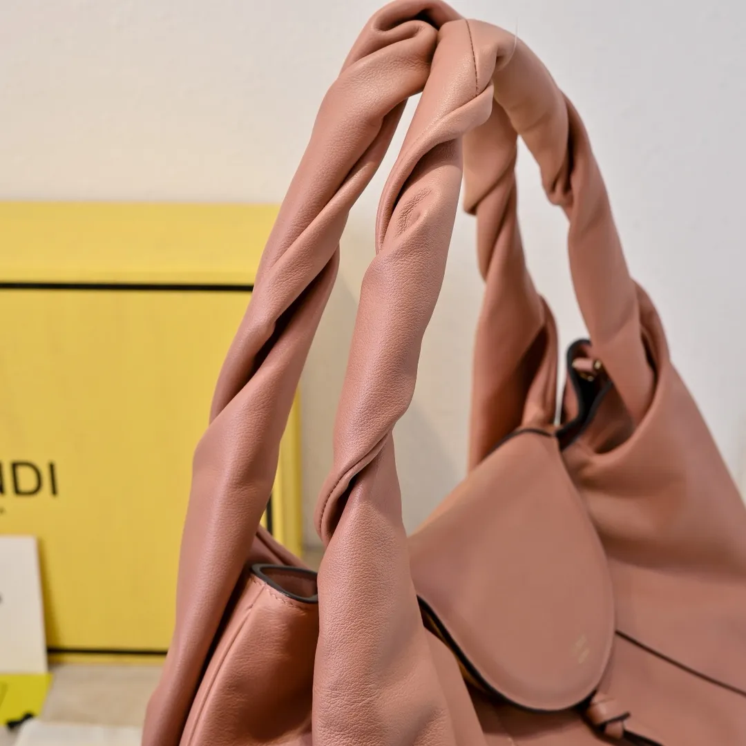 All Categories Fendi Women's Bags (Fendi) Fendi 5502