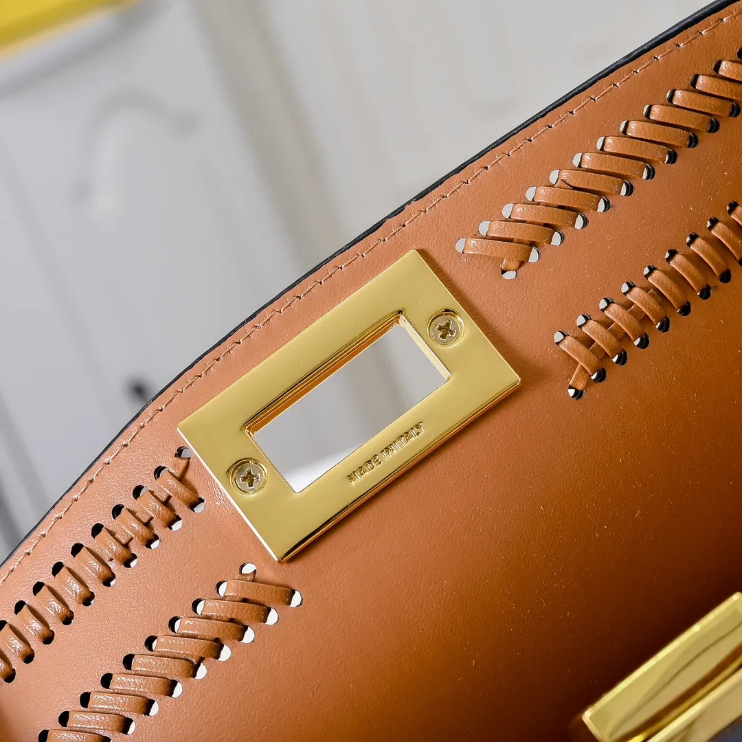 All Categories Fendi Women's Bags (Fendi) Fendi 3372