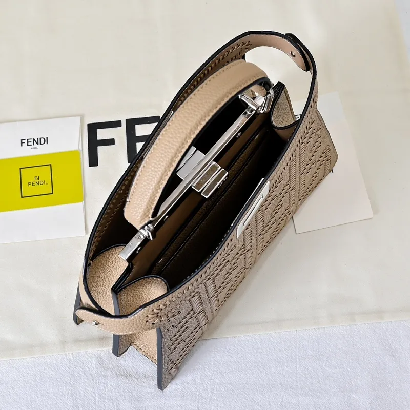 All Categories Fendi Women's Bags (Fendi) Fendi 3372