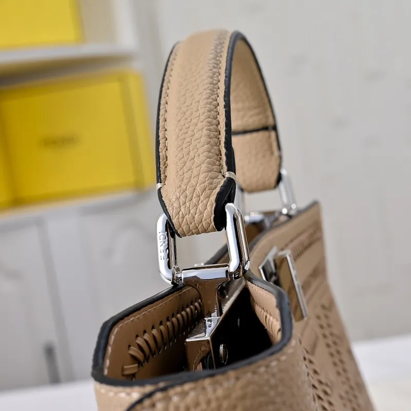 All Categories Fendi Women's Bags (Fendi) Fendi 3372