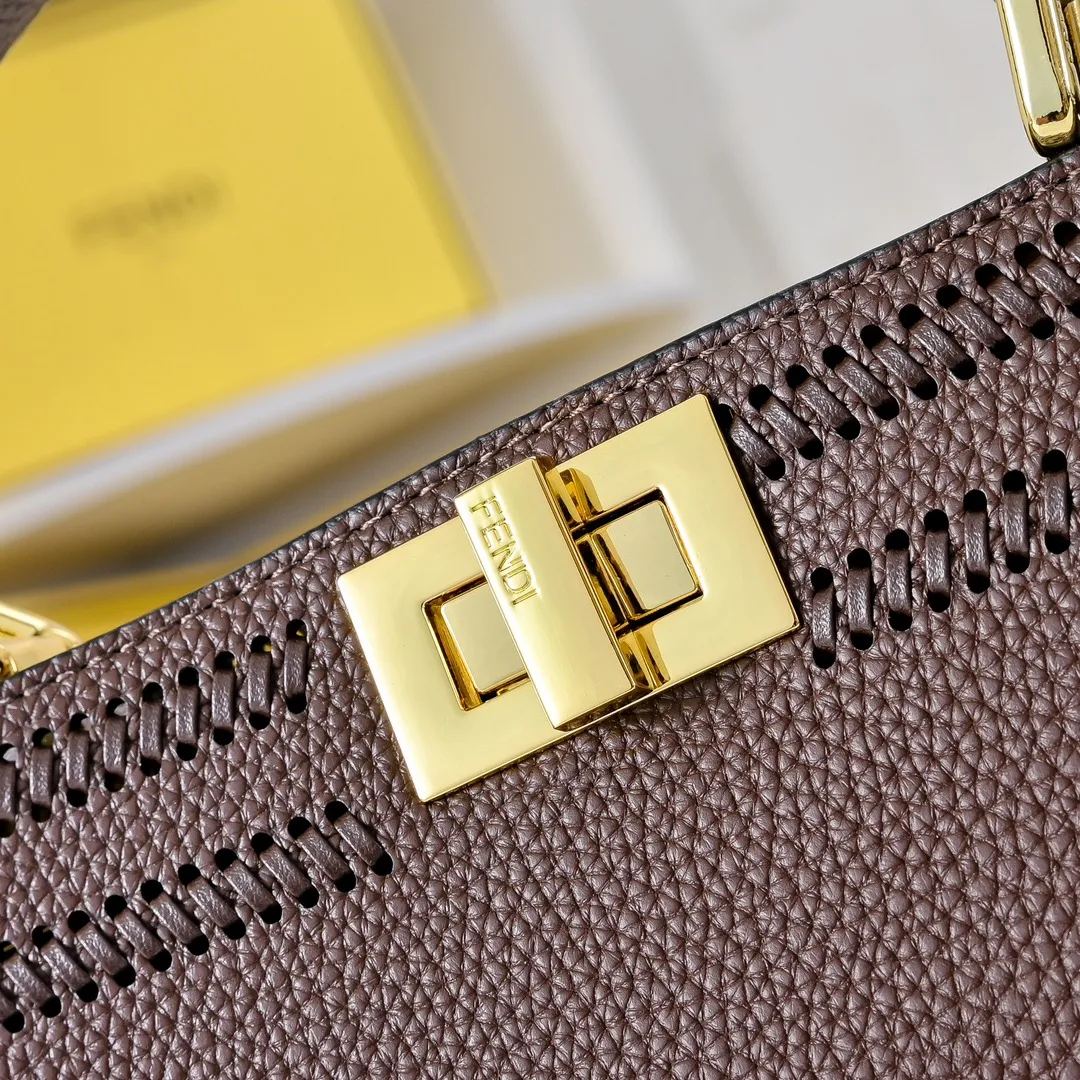 All Categories Fendi Women's Bags (Fendi) Fendi 3372