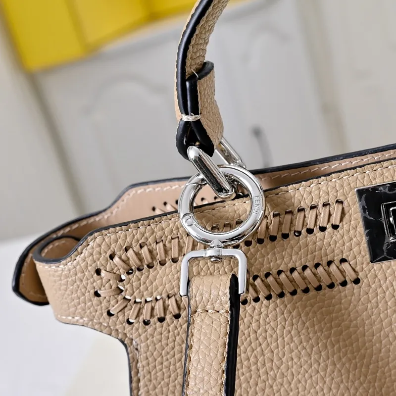 All Categories Fendi Women's Bags (Fendi) Fendi 3372