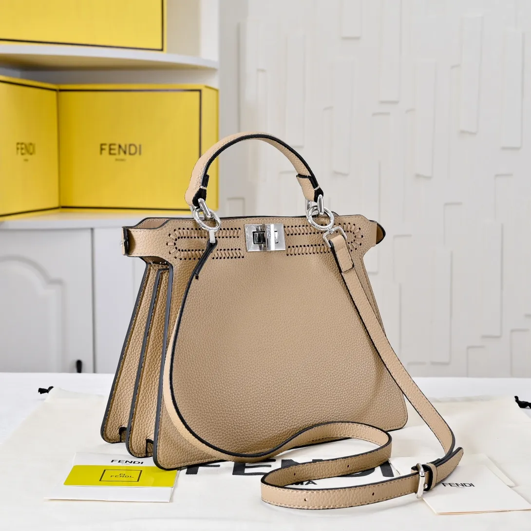 All Categories Fendi Women's Bags (Fendi) Fendi 3372