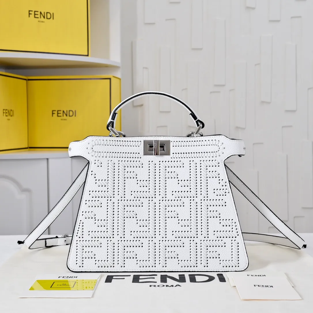 All Categories Fendi Women's Bags (Fendi) Fendi 3372