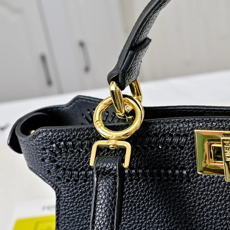 All Categories Fendi Women's Bags (Fendi) Fendi 3372