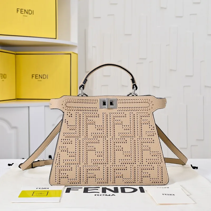 All Categories Fendi Women's Bags (Fendi) Fendi 3372