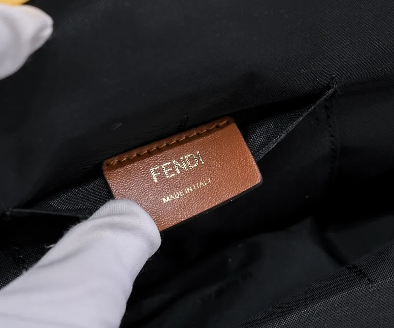 All Categories Fendi Women's Bags (Fendi) Fendi 7739