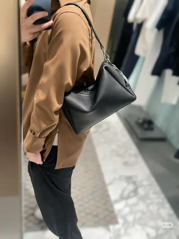 All Categories Fendi Women's Bags (Fendi) Fendi Original Order 7VA672