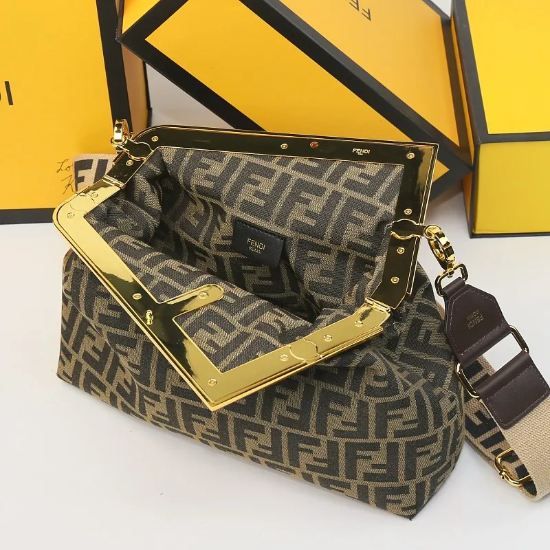 All Categories Fendi Women's Bags (Fendi) Fendi 325