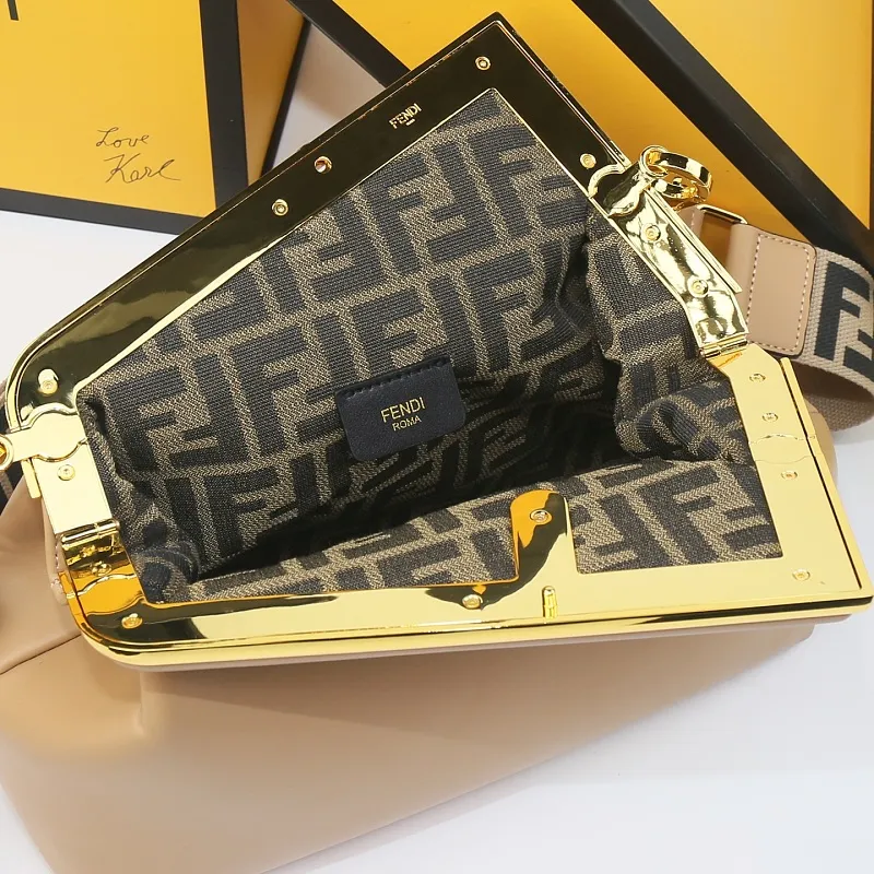 All Categories Fendi Women's Bags (Fendi) Fendi 325