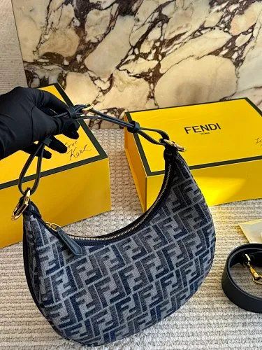 All Categories Official Website "Brand Women's Bags" Women's Bags 💙 FENDI 2025 New Fendi Underarm Bag