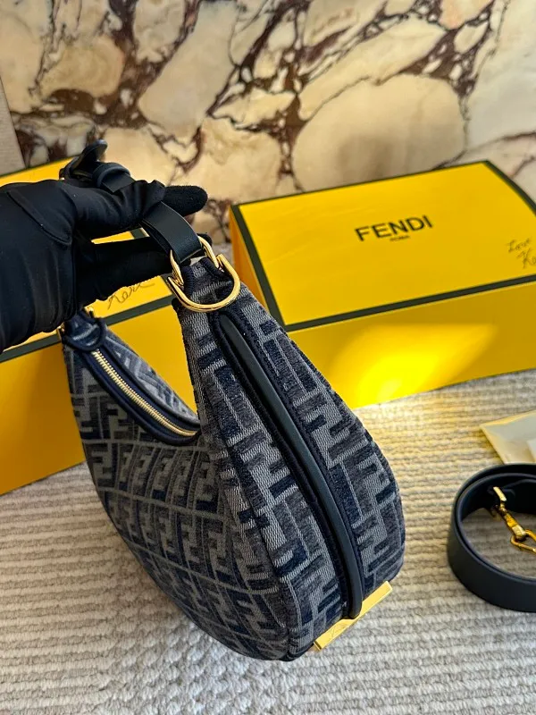 All Categories Official Website "Brand Women's Bags" Women's Bags 💙 FENDI 2025 New Fendi Underarm Bag