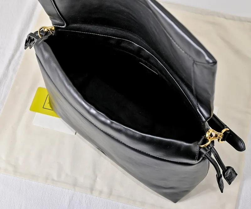 All Categories Fendi Women's Bags (Fendi) Fendi 7715