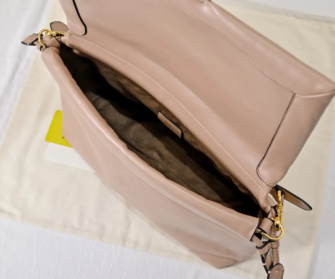 All Categories Fendi Women's Bags (Fendi) Fendi 7715