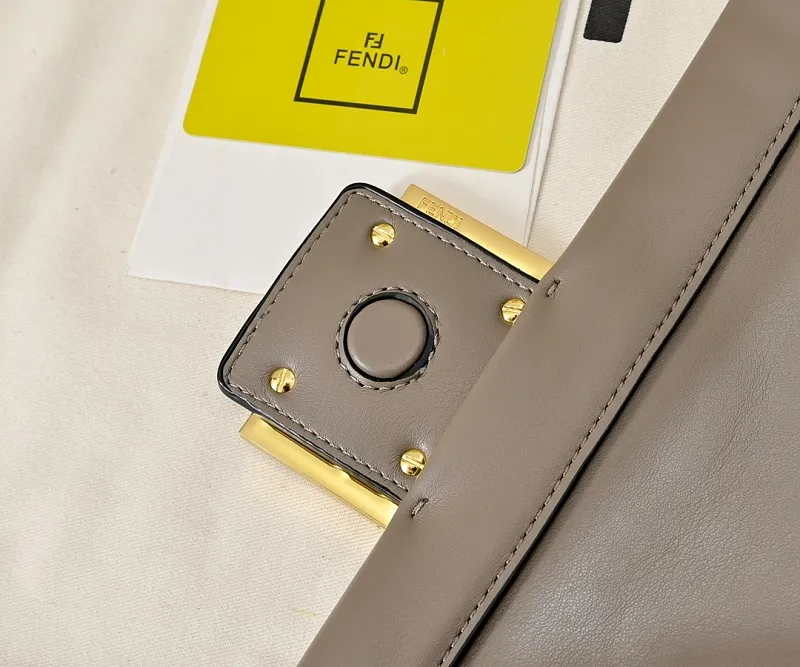 All Categories Fendi Women's Bags (Fendi) Fendi 7715