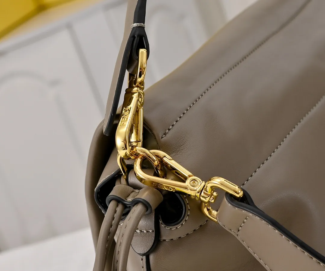 All Categories Fendi Women's Bags (Fendi) Fendi 7715