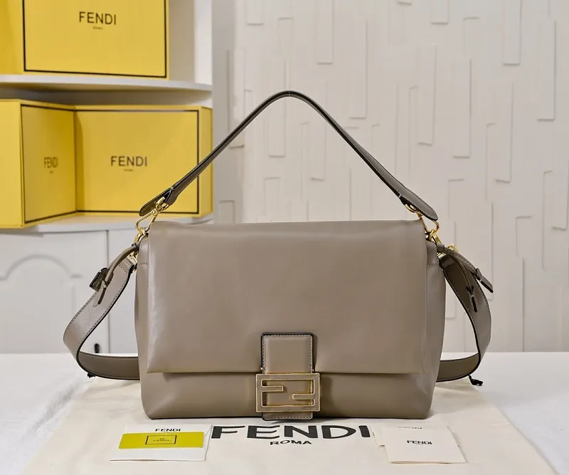 All Categories Fendi Women's Bags (Fendi) Fendi 7715