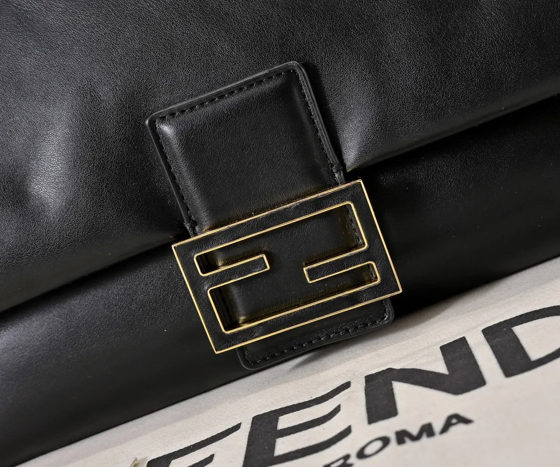 All Categories Fendi Women's Bags (Fendi) Fendi 7715