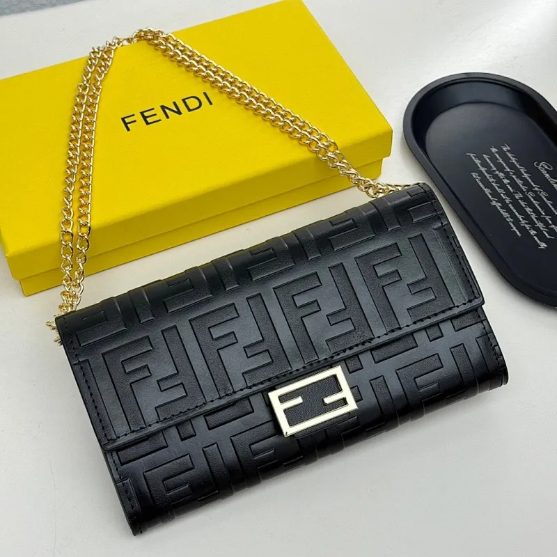All categories Official website "Brand Women's Bags" Women's Bags 💙 FENDI 2025 new FENDI crossbody bag